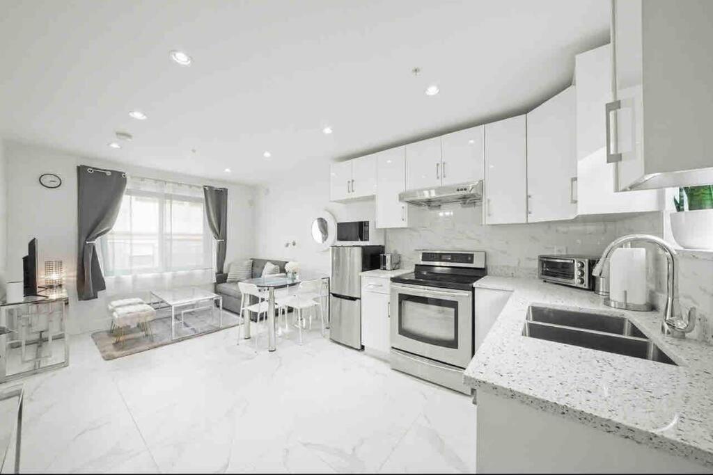Entire New Cozy And Modern 2-Storey House Vancouver Dış mekan fotoğraf