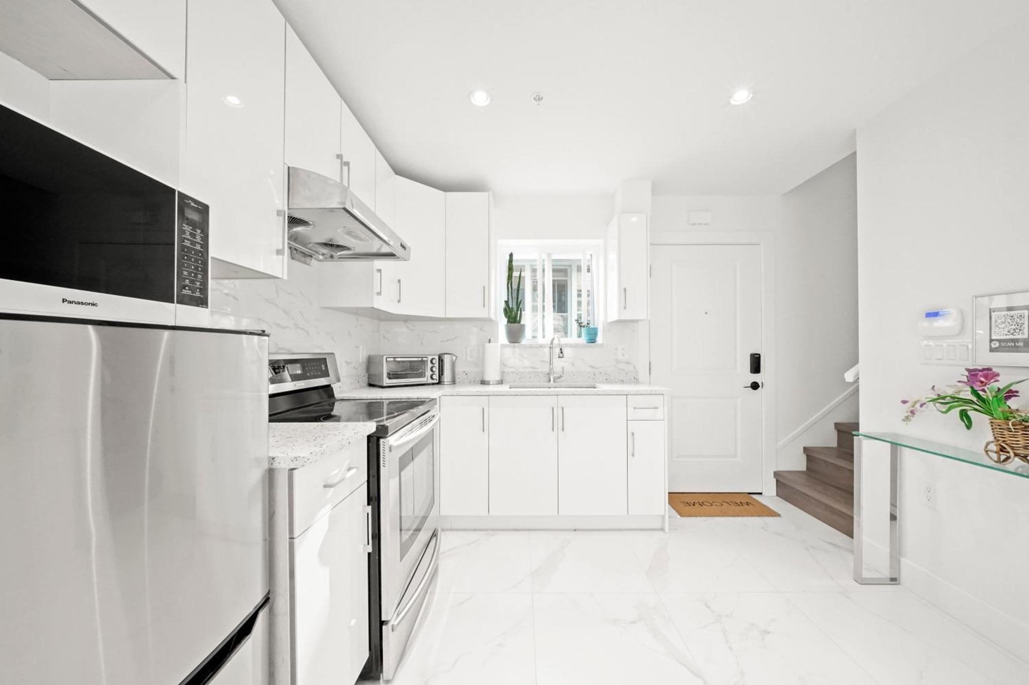 Entire New Cozy And Modern 2-Storey House Vancouver Dış mekan fotoğraf